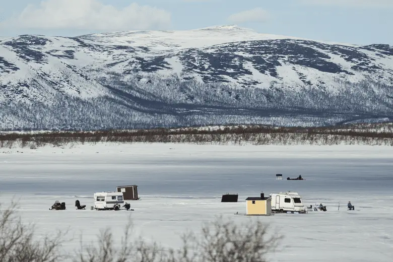 What Barometric Pressure Is Best For Ice Fishing